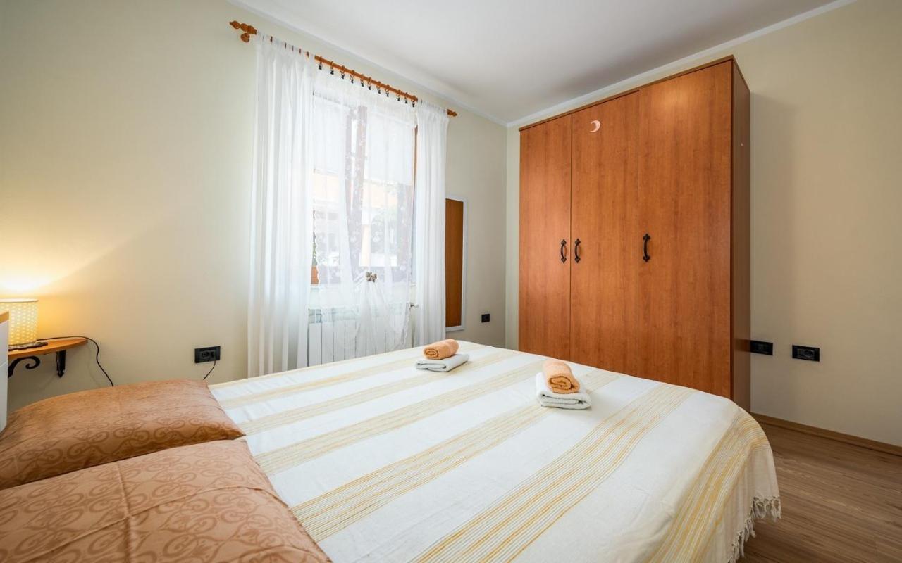 Iva House With Apartment Umag Kültér fotó